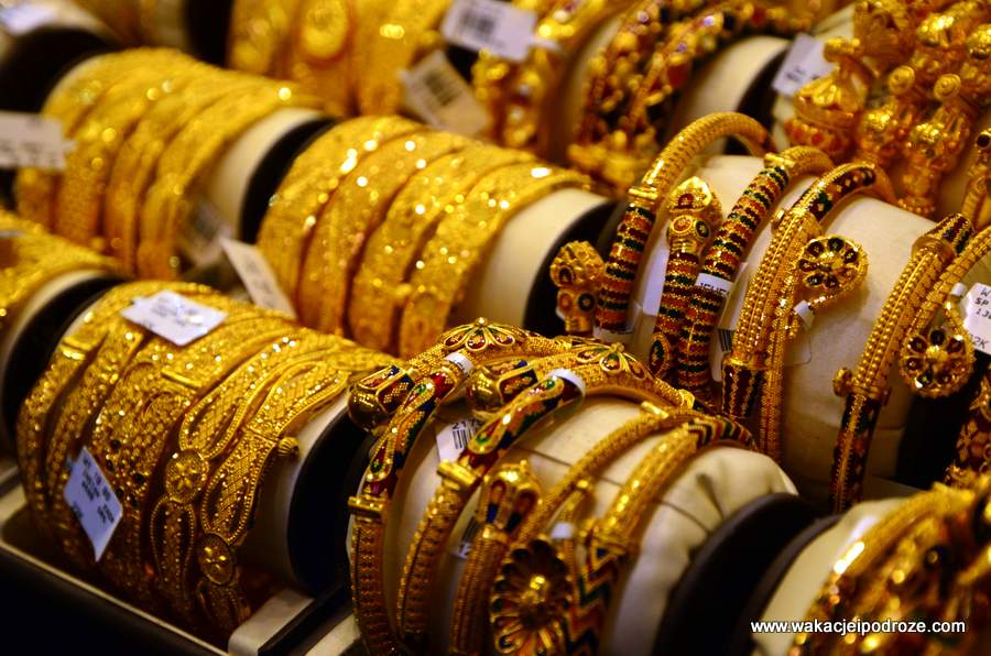 Złote bransoletki w Dubaju