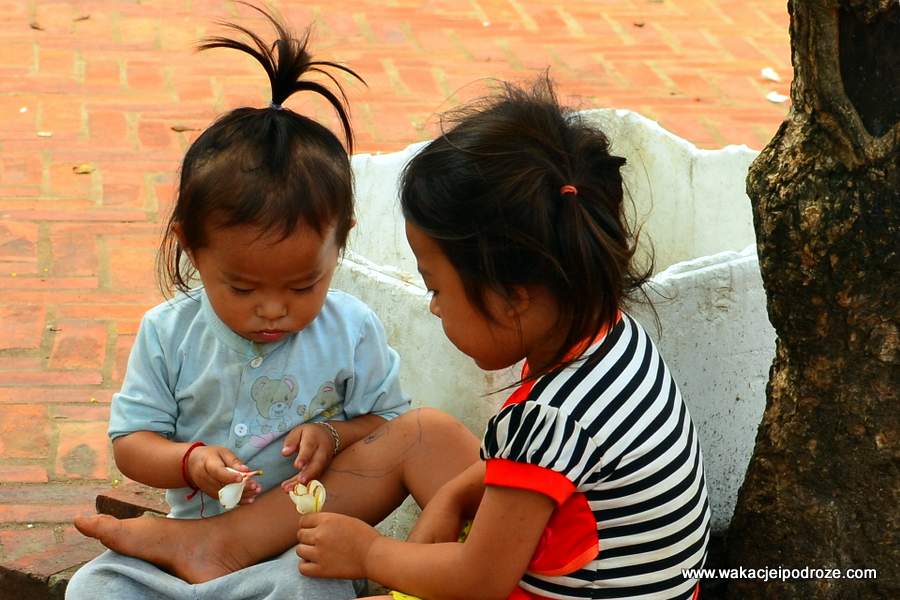 laos-dzieci
